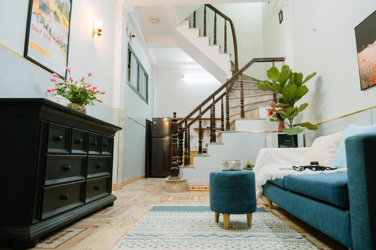 Hola House Privatunterkunft Hanoi